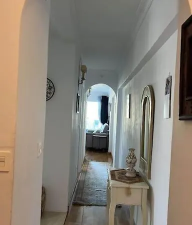 Cosy With Seaviews, Pool Close To Beach. Apartment *