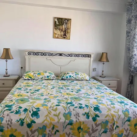 Cosy With Seaviews, Pool Close To Beach. Apartment *
