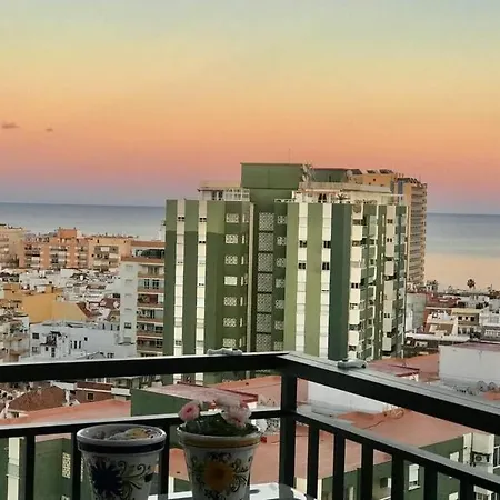 Cosy With Seaviews, Pool Close To Beach. *