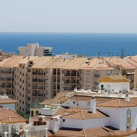 Cosy With Seaviews, Pool Close To Beach. Fuengirola