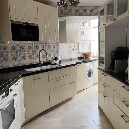 Cosy With Seaviews, Pool Close To Beach. Apartment Fuengirola
