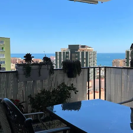 Cosy With Seaviews, Pool Close To Beach. Apartment Fuengirola