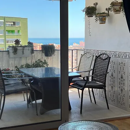 Cosy With Seaviews, Pool Close To Beach. *
