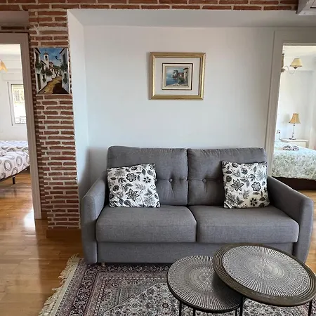 Cosy With Seaviews, Pool Close To Beach. Apartment Fuengirola