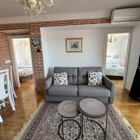 Cosy With Seaviews, Pool Close To Beach. Apartment *